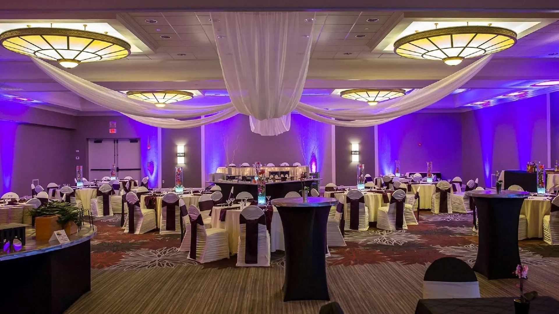 Doubletree By Hilton Pittsburgh-Green Tree Pittsburgh