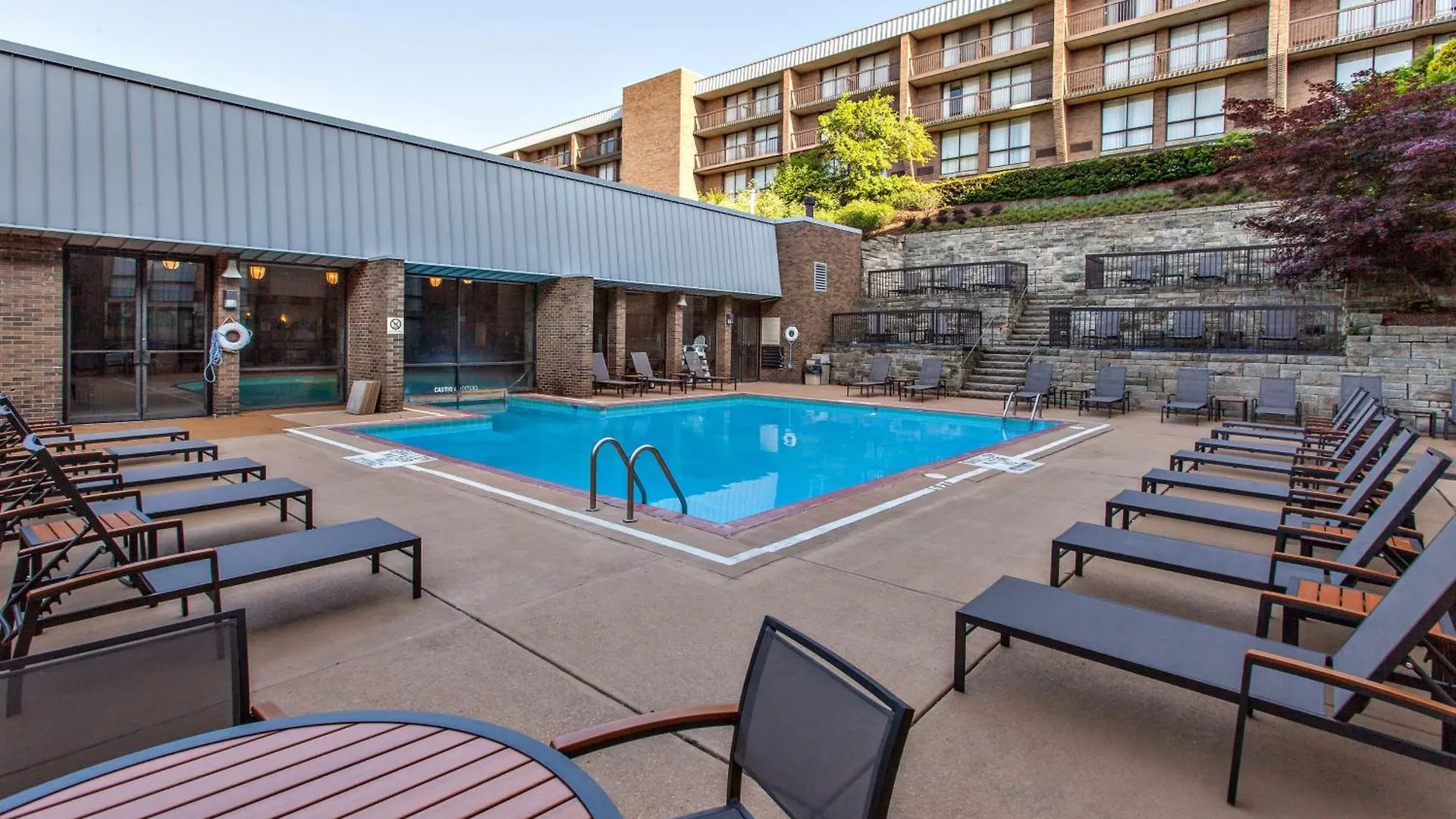 Doubletree By Hilton Pittsburgh-Green Tree