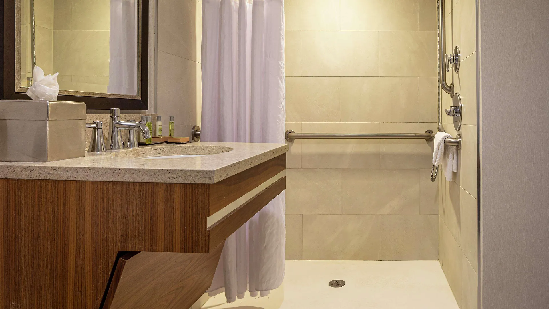 Doubletree By Hilton Pittsburgh-Green Tree Crafton 4*,