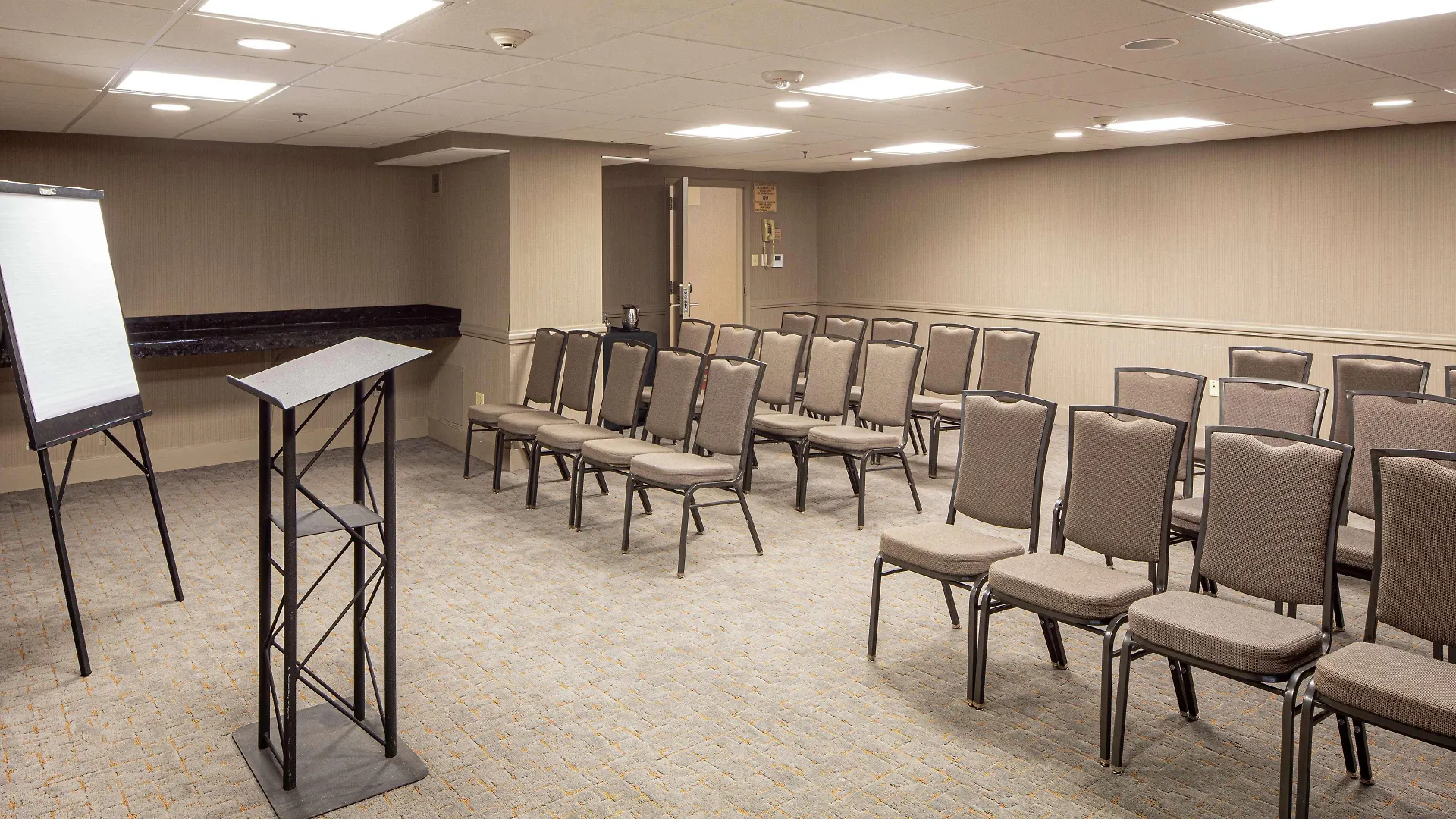 Doubletree By Hilton Pittsburgh-Green Tree Crafton 4*,  ABD