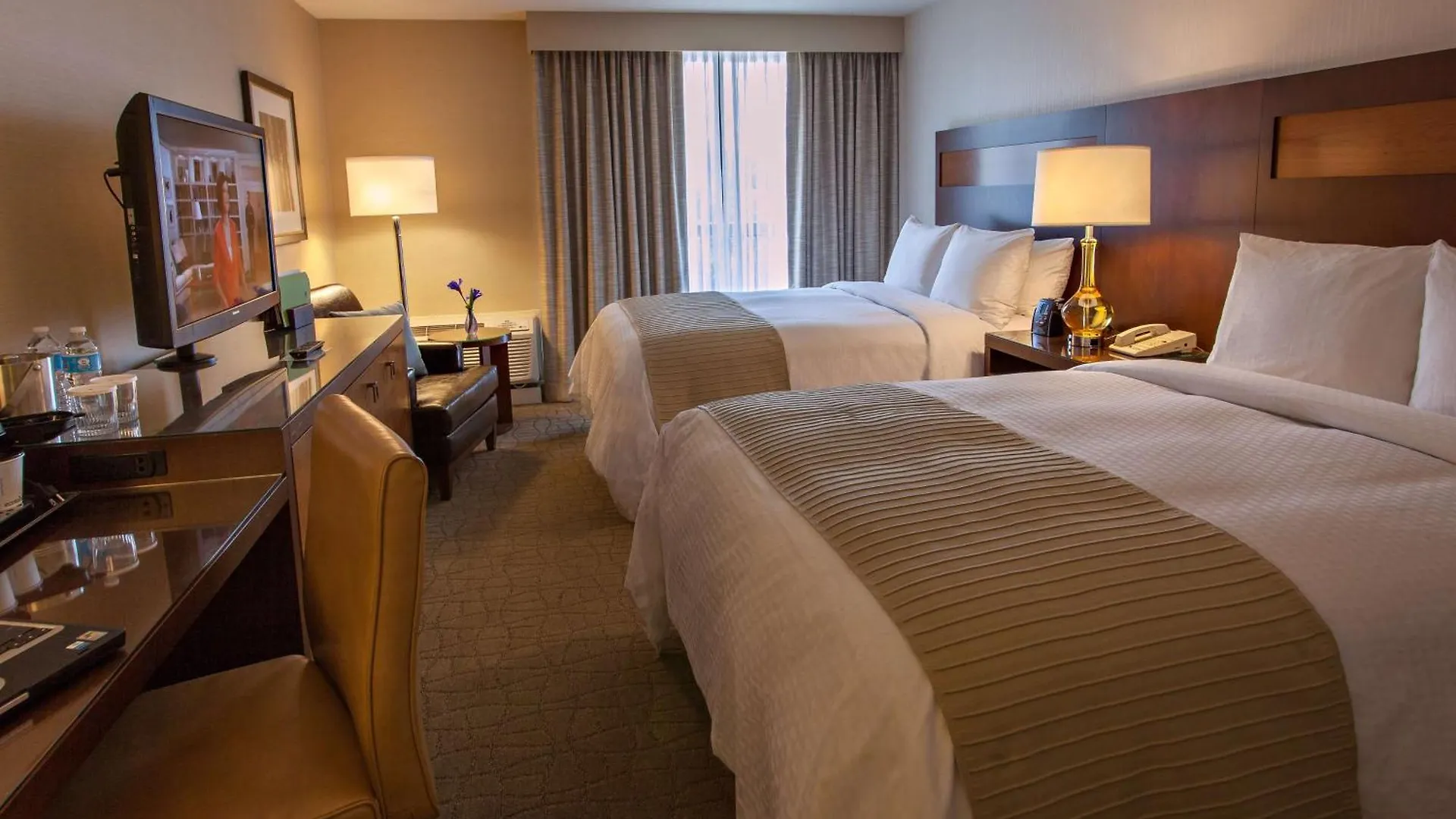 Doubletree By Hilton Pittsburgh-Green Tree Crafton 4*,