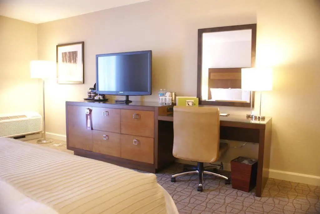 Doubletree By Hilton Pittsburgh-Green Tree Crafton