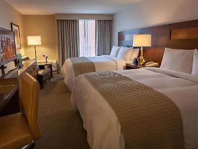 Hotel Doubletree By Hilton Pittsburgh-Green Tree
